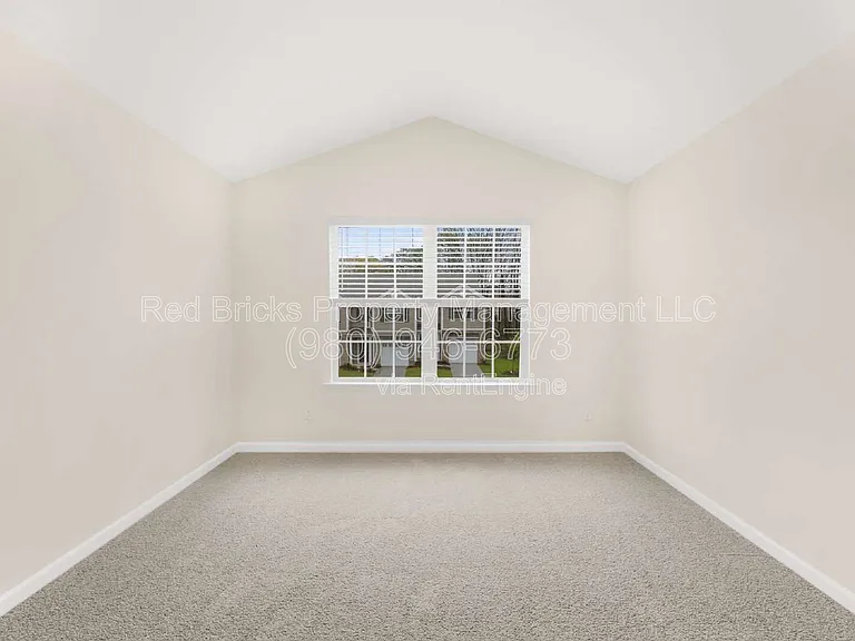 9128 Lowfalls Ln — Photo 11