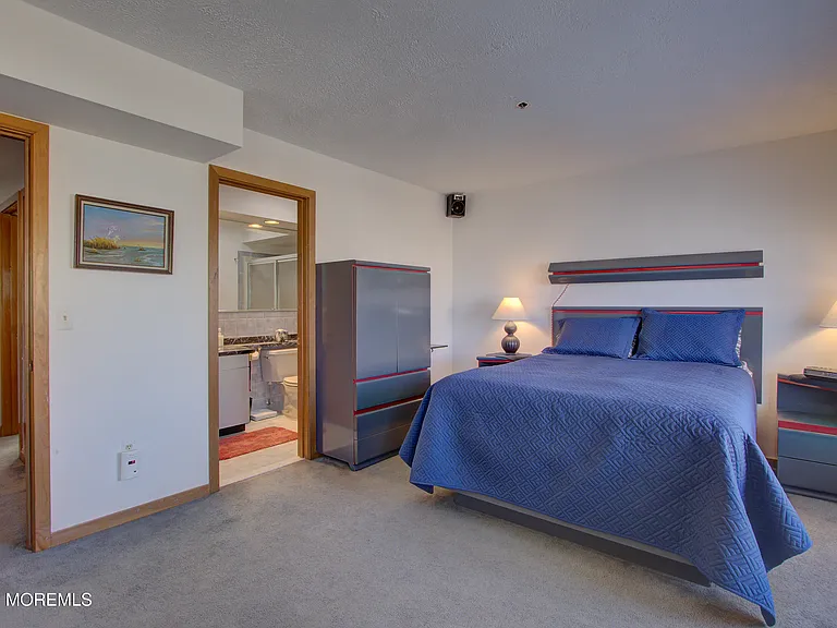 900 Ocean Ave #24 — Photo 28