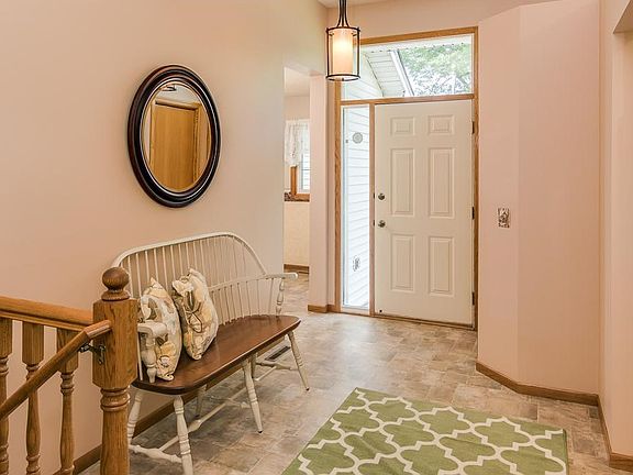 Spacious entry and mudroom area off of the garage entrance.