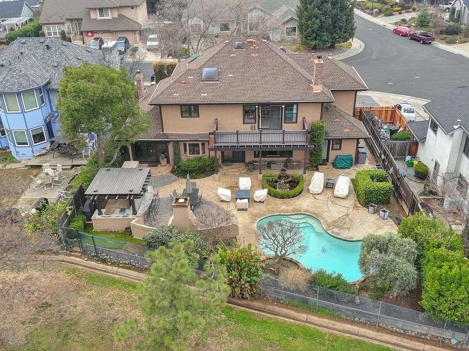 1st image of 2030 Nicklaus Cir