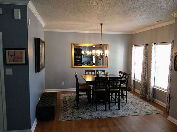 5th image of 10708 Manor Dr