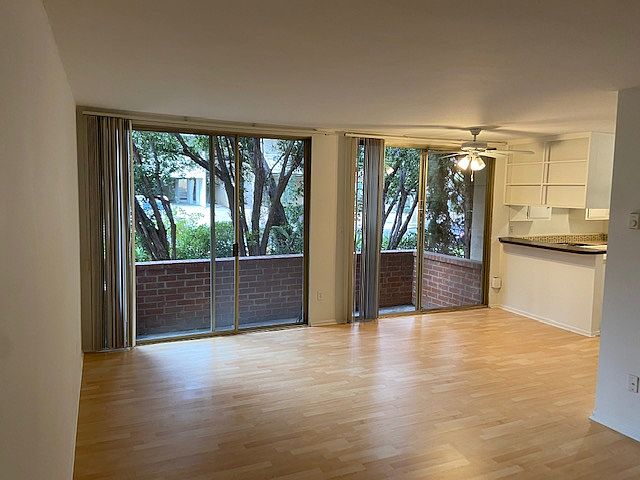 1st image of 11920 Mayfield Ave APT 8