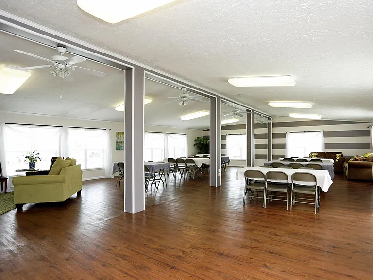 Broadmore Estates — Photo 10