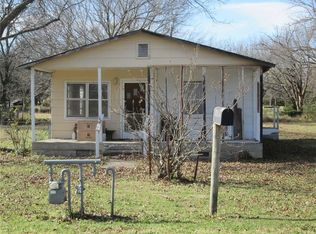 603 N 9th St, Okemah, OK 74859