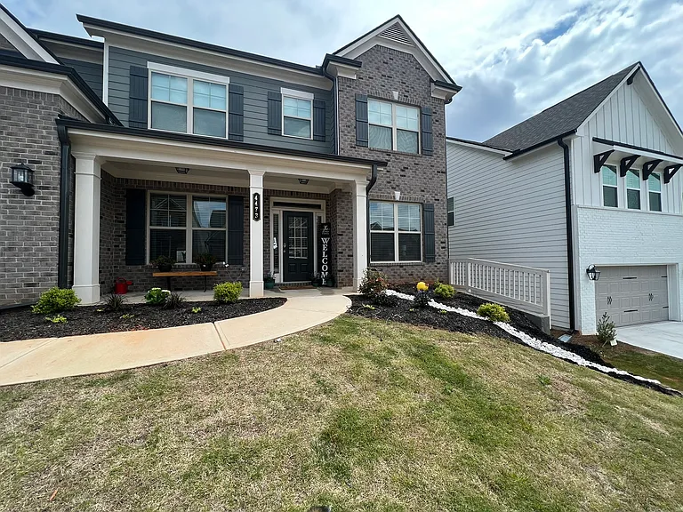 4473 Mill Oak Way SW — Photo 3
