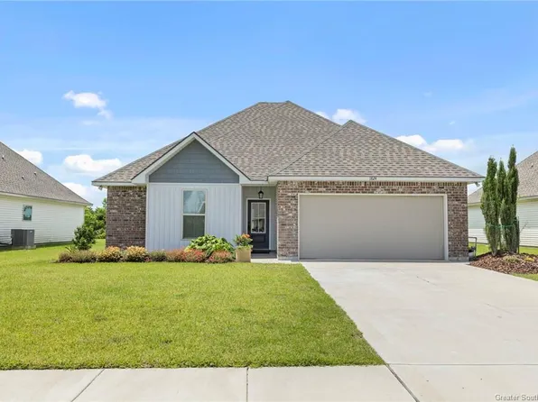 1836 Park Place Dr, Lake Charles, LA 70607