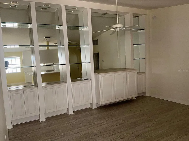 8004 Camminare Dr — Photo 10