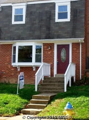 1017 Thomas Jefferson Pl photo 1