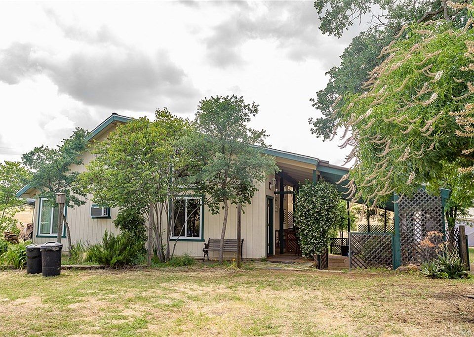 1st image of 1985 Las Mariposas Ln