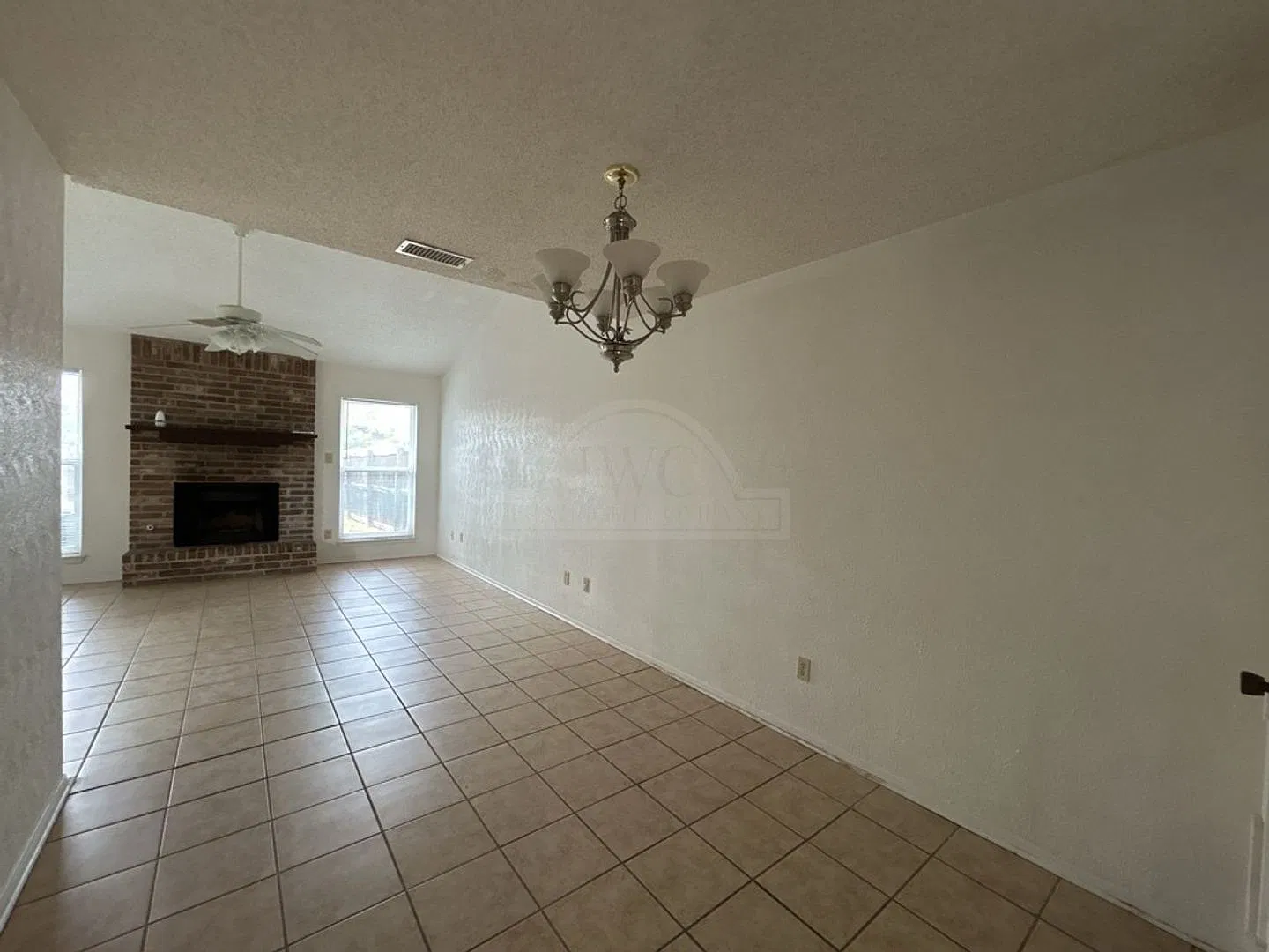 1115 Wales Drive (S8), Killeen — Photo 2