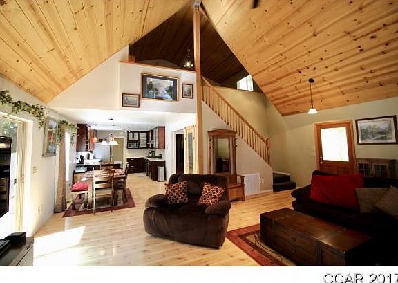 4th image of 2103 Chaparral Dr