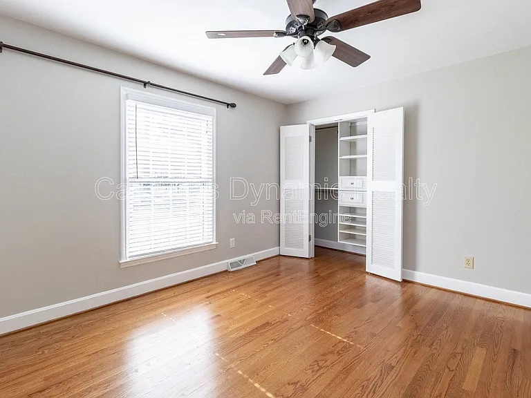 6618 Castlegate Dr — Photo 34