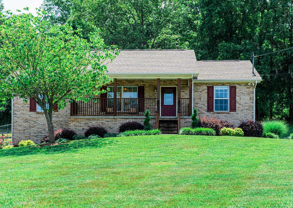 1st image of 308 Bowers Park Cir