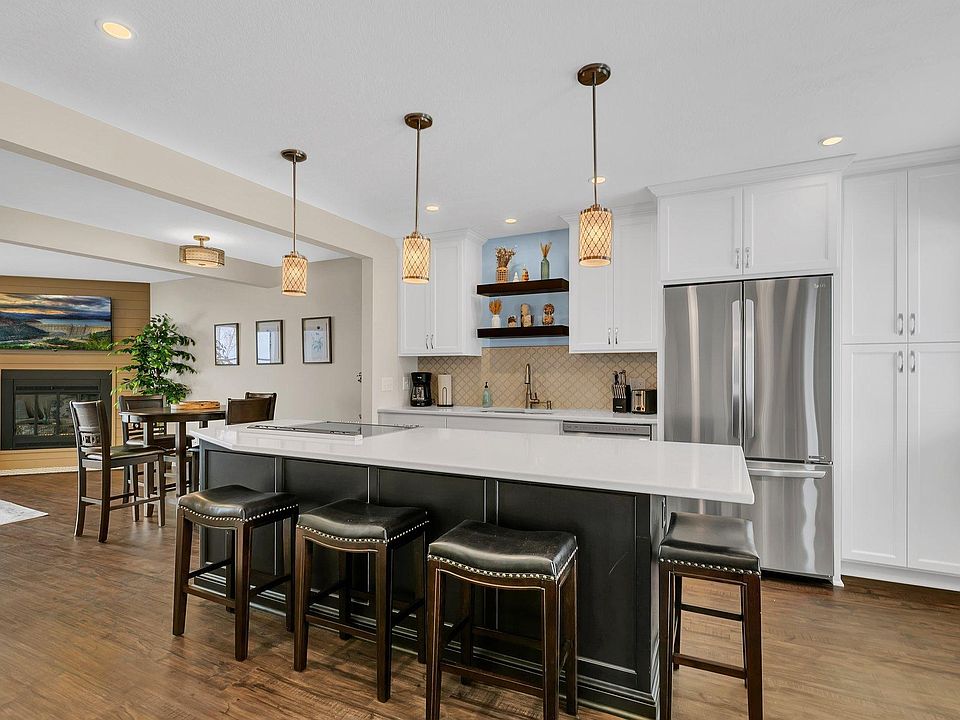 1st image of 8424 Tuxedo Rd #315