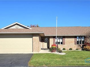 2028 Stonecliff Ct, Findlay, OH 45840