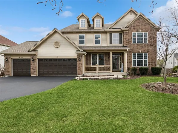 26301 W Whispering Woods Cir, Plainfield, IL 60585