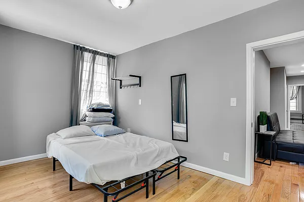 Rented by Avenues Real Estate | media 20