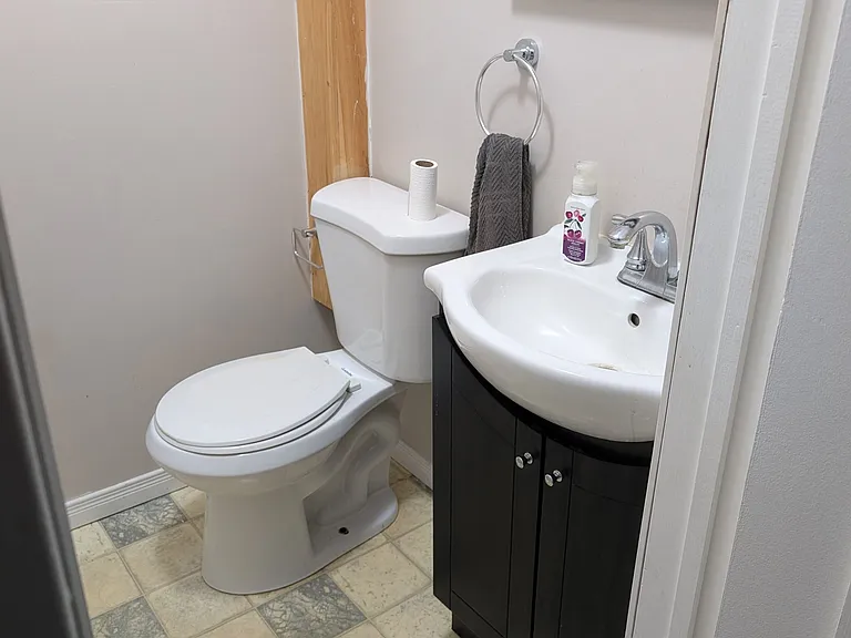 70 Morgan Ave #15 — Photo 9