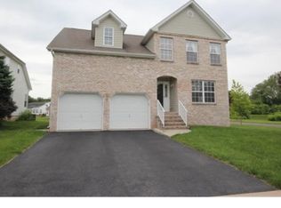 2 Canoe Rd, Lawrence Township, NJ 08648