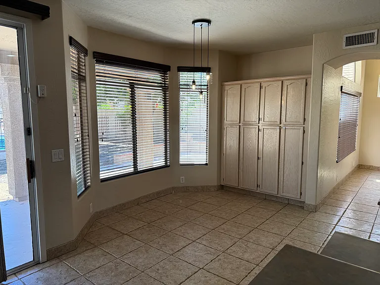 5165 W Linda Ln — Photo 11