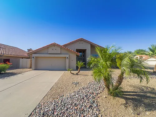 152 W La Vieve Ln Photo 1