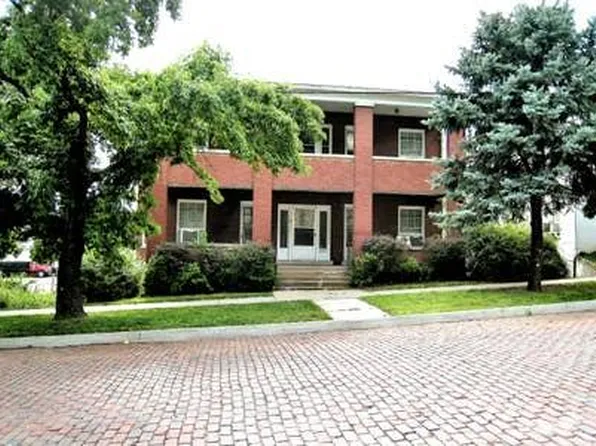 217 N 4th St APT 2, Atchison, KS 66002