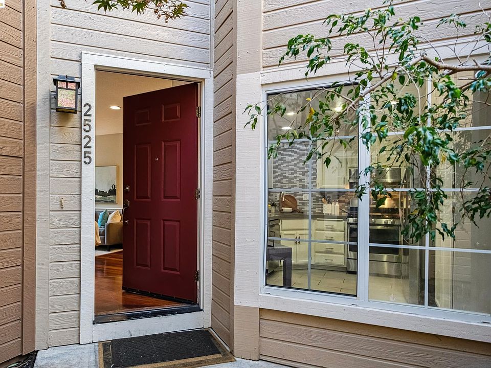 1st image of 2525 Baywood Way