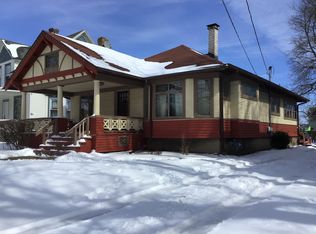 906 Somonauk St, Sycamore, IL 60178