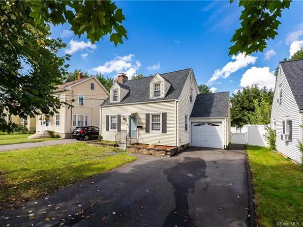 118 Saint Charles Street, West Hartford, CT 06119