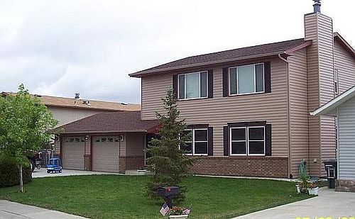 2nd image of 3513 Crestline Cir