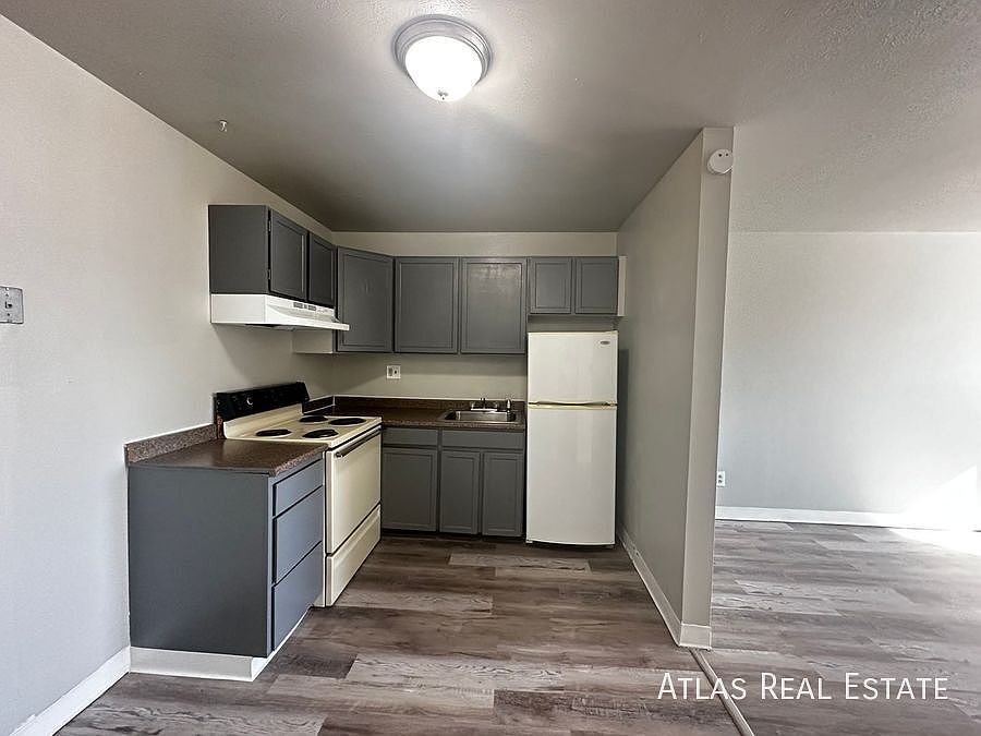 1st image of 1726 Clemson Dr #207