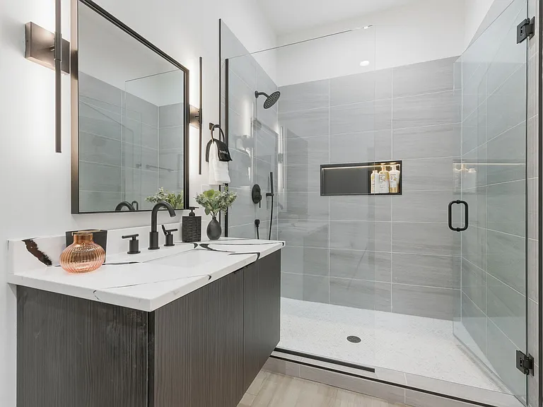 4210 W 5th Ave — Photo 40