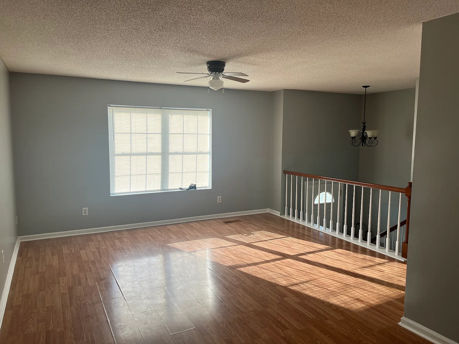 821 Winslow Way — Photo 4