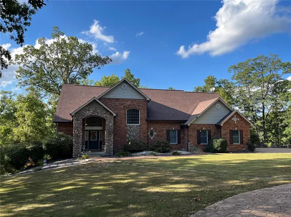 2920 Bono Rd, Staunton, IL 62088