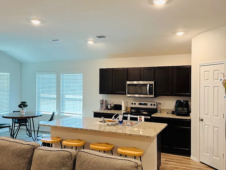 1137 Ruby Cv — Photo 3
