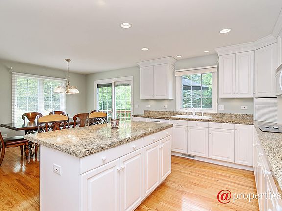 Kitchen / Breakfast Room