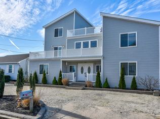 684 Bayview Dr, Toms River, NJ 08753