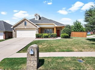 1221 Rosa Ln, Mansfield, TX 76063