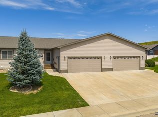 2165 Conifer Loop, Belle Fourche, SD 57717