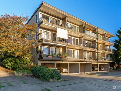 303 N 44th Street #305, Seattle, WA, 98103