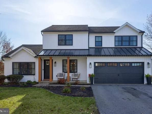 37 Wheatland Dr, Myerstown, PA 17067