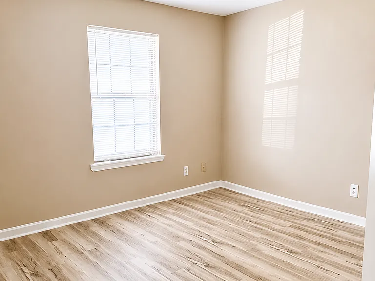 2953 Heather Dr — Photo 4