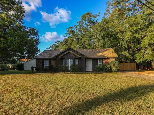 6262 Howells Ferry Rd, Mobile, AL 36618