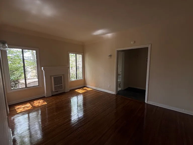 1225 Boston St #206 — Photo 2