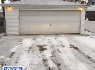 311 S Washington St, Lockport, IL 60441