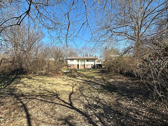 3rd image of 1207 Lane St