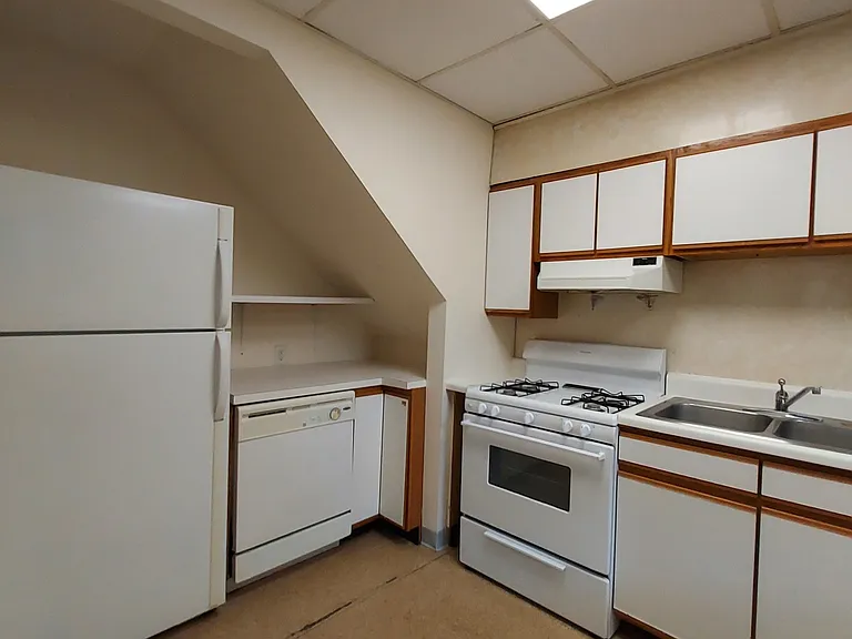 125 Highland Pl #3 — Photo 5
