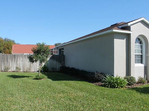 3rd image of 266 Battlegrove Dr
