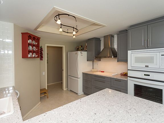 5th image of 15711 SE 23rd St Unit 128