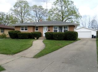4005 Harding Rd, Kenosha, WI 53142